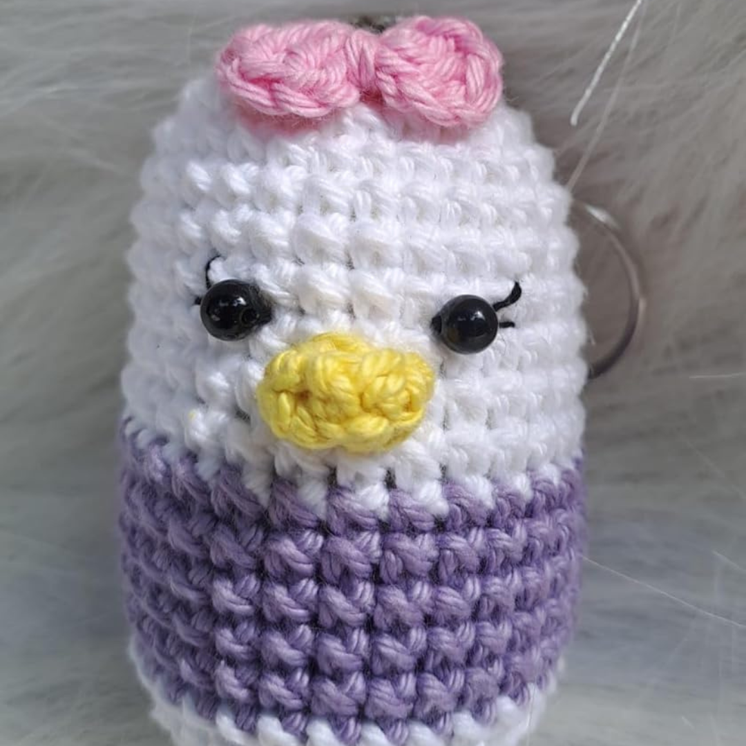 ute Crochet Duck Keychain with Bow – Amigurumi Bag Charm