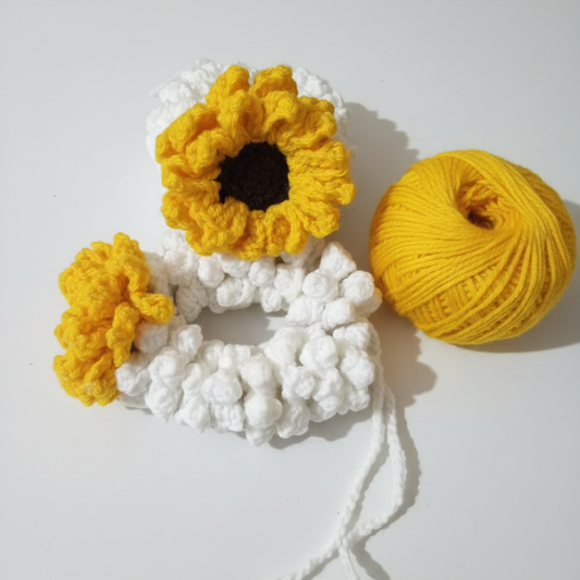Woolen Sunflower Gajray 🌻